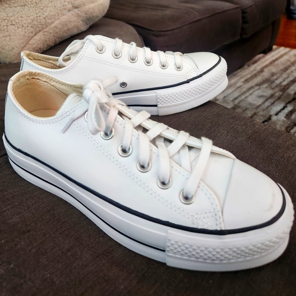 Chuck Taylor Lyft Low Top Sneaker
